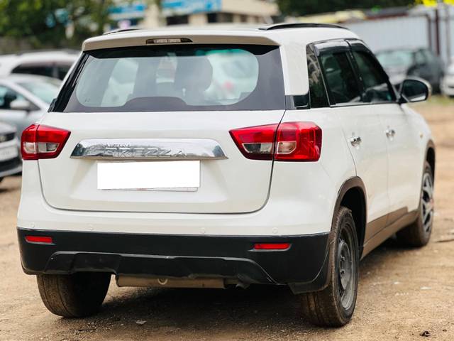 https://images10.gaadi.com/usedcar_image/4636692/original/processed_32904315-ecca-4d00-a98b-6fecd298f59f.jpg?imwidth=6401