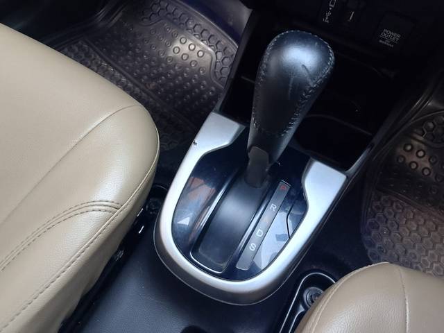 https://images10.gaadi.com/usedcar_image/4636709/original/cf029be0518ad2dcd36c143e0166b10a.jpg?imwidth=6401