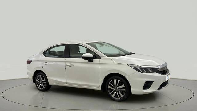 https://images10.gaadi.com/usedcar_image/4636720/original/0ec7e5b377e66ede1ec41a8cdd0f3f29.jpg?imwidth=6400