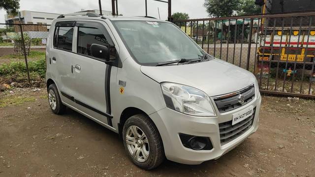 https://images10.gaadi.com/usedcar_image/4636722/original/processed_90210fd7c9311abebc6e47d7742fdc7f.jpg?imwidth=6402