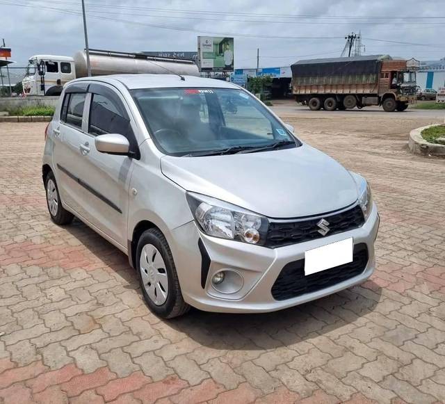 https://images10.gaadi.com/usedcar_image/4636728/original/processed_b517d679bbc48feaea9ba5e983efa2c7.jpg?imwidth=6400