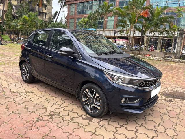 https://images10.gaadi.com/usedcar_image/4636733/original/54e3e80b56955f3dda7ab7b77f1fe915.jpg?imwidth=6400