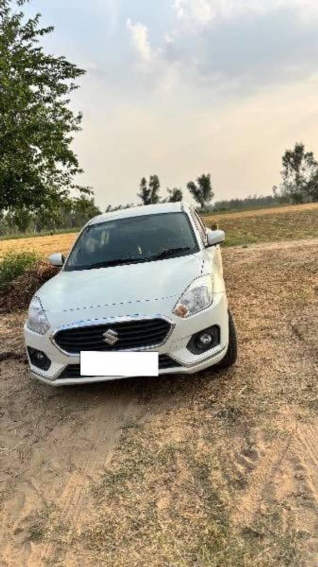 https://images10.gaadi.com/usedcar_image/4636791/original/processed_8993250c-6276-4730-a8ce-3afc18d18c55.jpeg?imwidth=6400