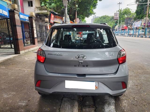 https://images10.gaadi.com/usedcar_image/4636800/original/processed_c7737ee98d55d7ace2fe1ff9372b2eeb.jpg?imwidth=6402