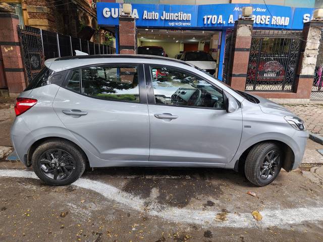 https://images10.gaadi.com/usedcar_image/4636800/original/processed_f1091dc9ccfcad97fce841f6bcb6e02e.jpg?imwidth=6401