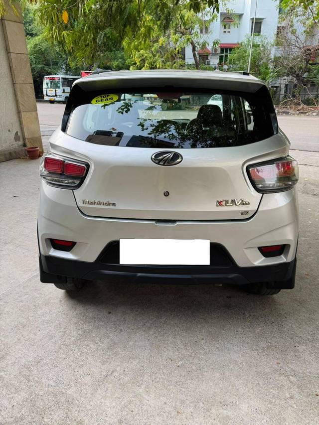 https://images10.gaadi.com/usedcar_image/4636824/original/processed_e0f3d221dd1ca8b909fd065b5e7598d7.jpg?imwidth=6402