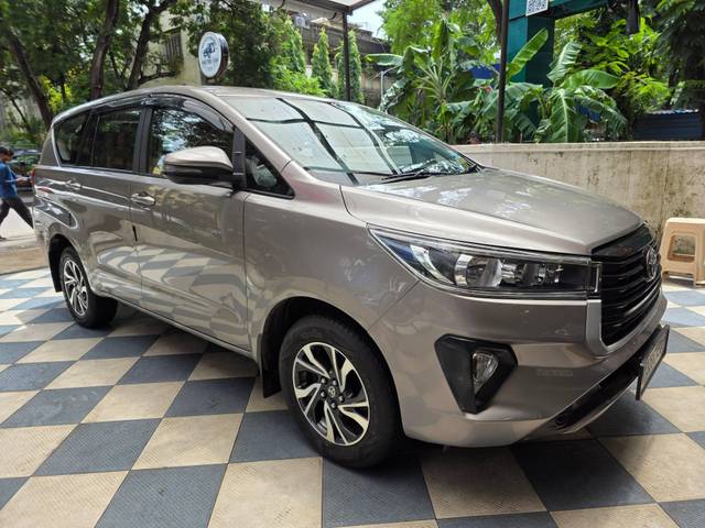 https://images10.gaadi.com/usedcar_image/4636831/original/processed_90c4c6f5172af0cfb1104ae70443bb3f.jpg?imwidth=6400