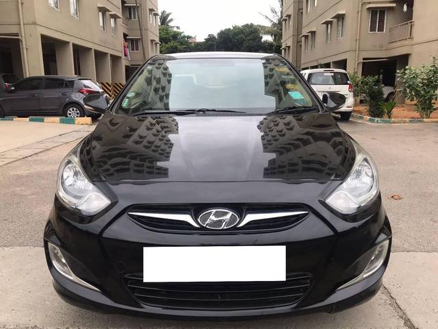 https://images10.gaadi.com/usedcar_image/4636834/original/processed_5a41daf6a58e1a3c1d68bf3abcf8d925.jpg?imwidth=6402