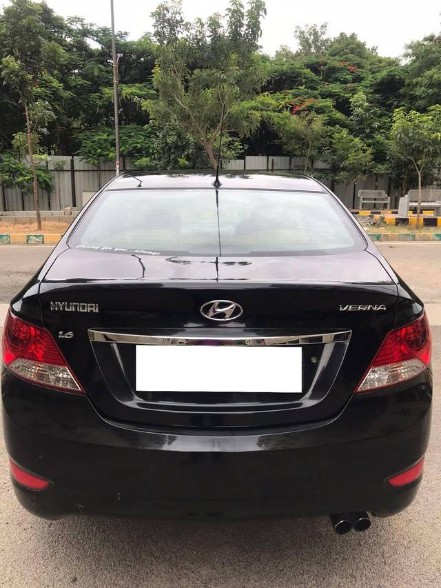 https://images10.gaadi.com/usedcar_image/4636834/original/processed_9b6aaad6403c7866041ee81c14953a69.jpg?imwidth=6401