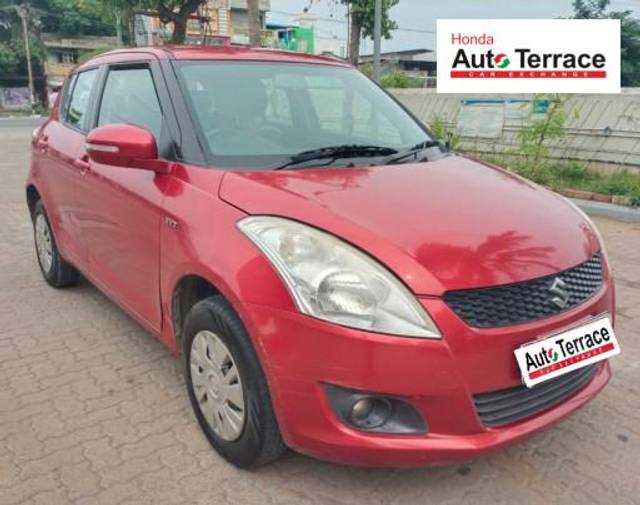 https://images10.gaadi.com/usedcar_image/4636863/original/984ecb9748cbb8eea661a397bde9d71b.jpeg?imwidth=6400