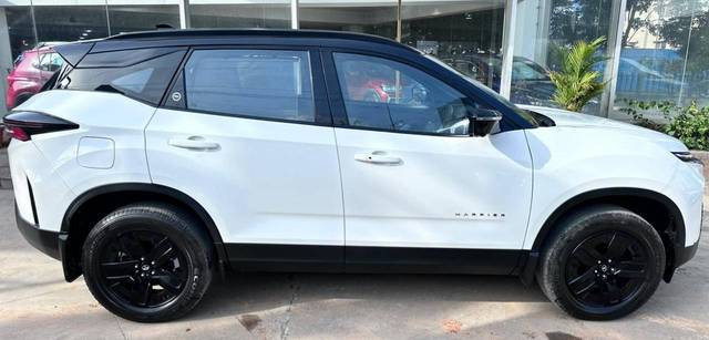 https://images10.gaadi.com/usedcar_image/4636871/original/processed_6d40dfa9aec3edeb2fbeb65a5c8c016e.jpeg?imwidth=6401