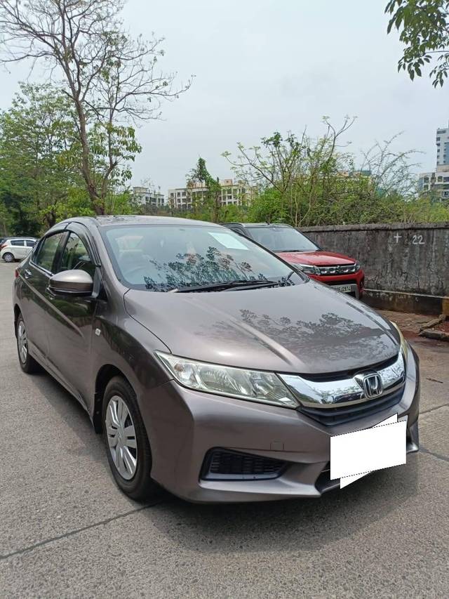 https://images10.gaadi.com/usedcar_image/4636872/original/processed_23d8592b-6311-4d04-8f56-ad5205f2713a.jpg?imwidth=6400