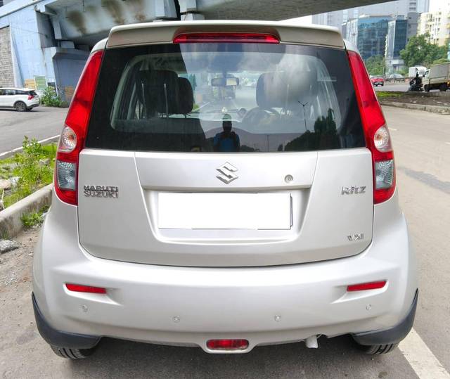 https://images10.gaadi.com/usedcar_image/4636873/original/processed_1537a15892b0edf81a0f71922c17f285.jpg?imwidth=6402