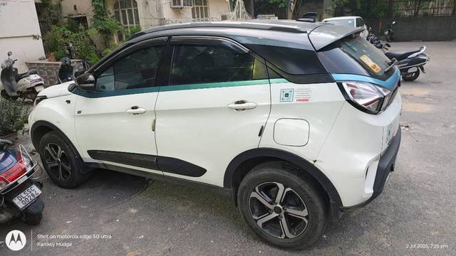 https://images10.gaadi.com/usedcar_image/4636893/original/processed_b59ff169-befb-42ae-9f03-bf505503f19b.jpg?imwidth=6400