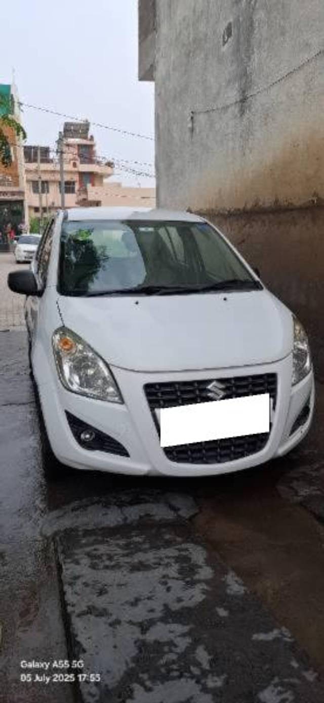https://images10.gaadi.com/usedcar_image/4636894/original/processed_a6738511-cd7a-47c9-a830-472a1637e0ae.jpg?imwidth=6402