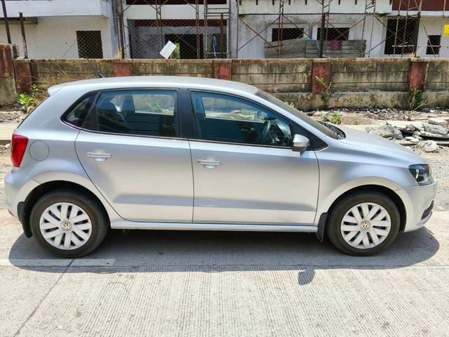 https://images10.gaadi.com/usedcar_image/4636965/original/323a2bf745d1875ba72a2cdd348a0fc6.jpg?imwidth=6401