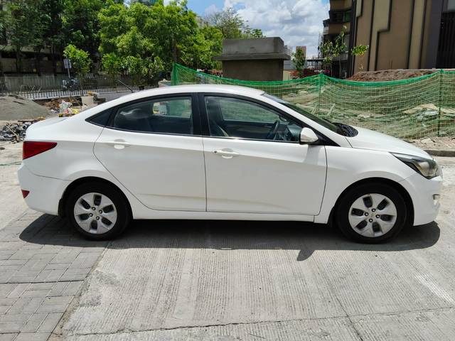 https://images10.gaadi.com/usedcar_image/4636966/original/e96f62621ecaff1489244baf7e0c0101.jpg?imwidth=6401