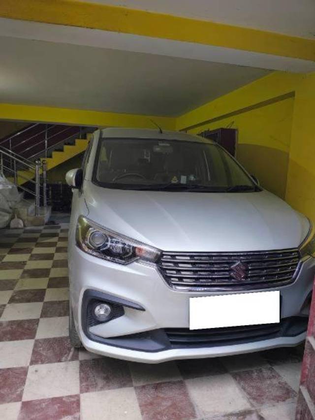 https://images10.gaadi.com/usedcar_image/4636967/original/processed_99257fc3-f7de-441e-882f-538cb521fdcd.jpg?imwidth=6400