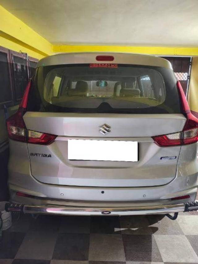 https://images10.gaadi.com/usedcar_image/4636967/original/processed_b52af5a3-f82a-4328-9ee7-afa2e8ce0616.jpg?imwidth=6402