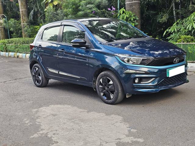 https://images10.gaadi.com/usedcar_image/4636974/original/processed_8fe60ba0d246653ae0f73923066f8255.jpg?imwidth=6400