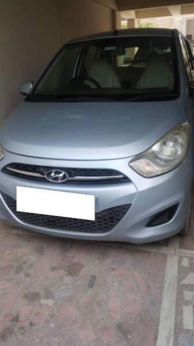 https://images10.gaadi.com/usedcar_image/4636975/original/processed_e48042b0-2257-4a7b-8b28-db622f619beb.jpg?imwidth=6401