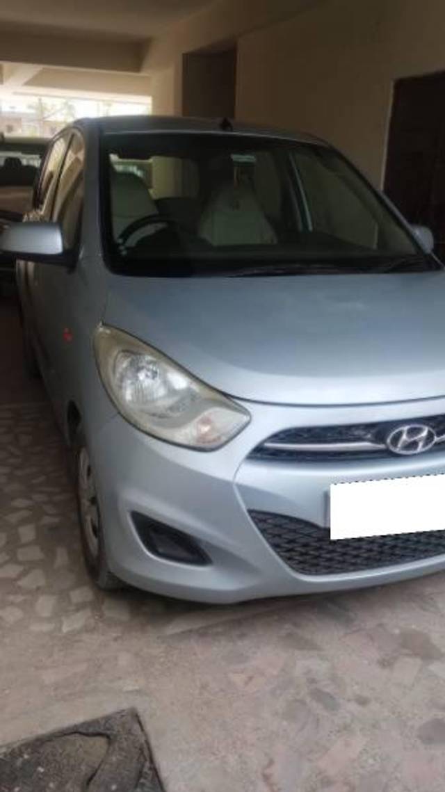 https://images10.gaadi.com/usedcar_image/4636975/original/processed_ed4848a1-20f2-476e-86c6-91c5a7b42eb4.jpg?imwidth=6400
