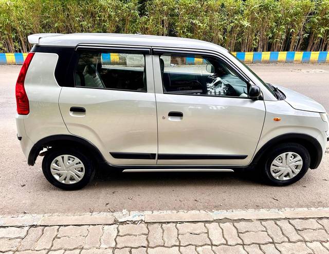 https://images10.gaadi.com/usedcar_image/4636988/original/a120ba0c228758396e242b74d8adf300.jpg?imwidth=6401