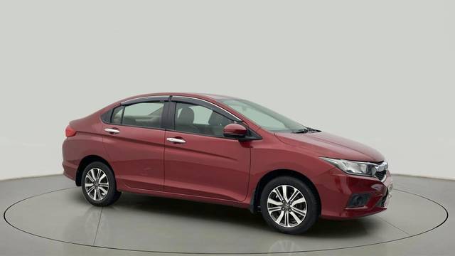 https://images10.gaadi.com/usedcar_image/4637003/original/ccecfd089556d4a4e02bd612715c5984.jpg?imwidth=6400