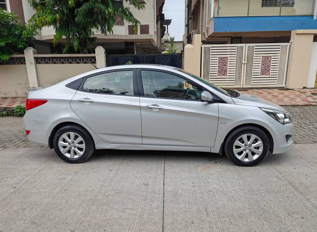 https://images10.gaadi.com/usedcar_image/4637016/original/62d181de393efdb4de7c8f6dfaf4fdc5.jpg?imwidth=6401