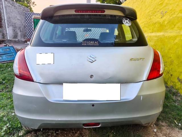 https://images10.gaadi.com/usedcar_image/4637041/original/processed_f6386ccf-c4f8-40da-be88-bff9ba70a824.jpg?imwidth=6402