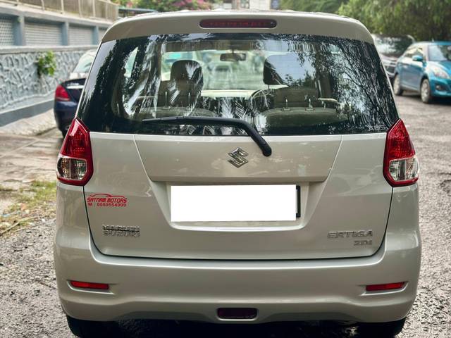 https://images10.gaadi.com/usedcar_image/4637044/original/processed_d646641ce2d7616985697e85f0126658.jpg?imwidth=6402