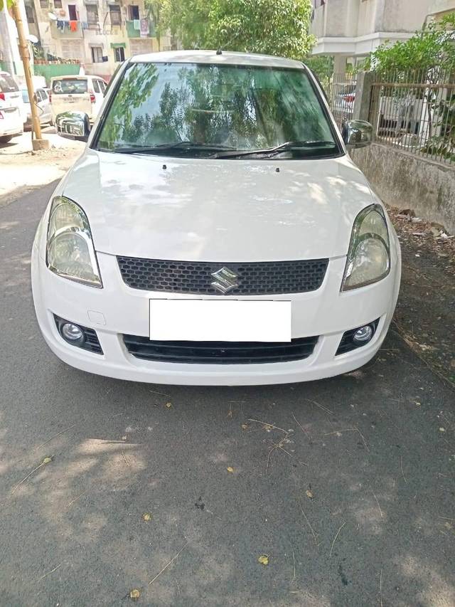 https://images10.gaadi.com/usedcar_image/4637082/original/processed_a20ebd0b10aaf0b515b20a6f1c037e70.jpg?imwidth=6402