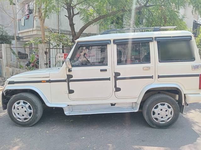 https://images10.gaadi.com/usedcar_image/4637087/original/processed_7d6858d7de48b3cd36820f51ca235e8c.jpg?imwidth=6401