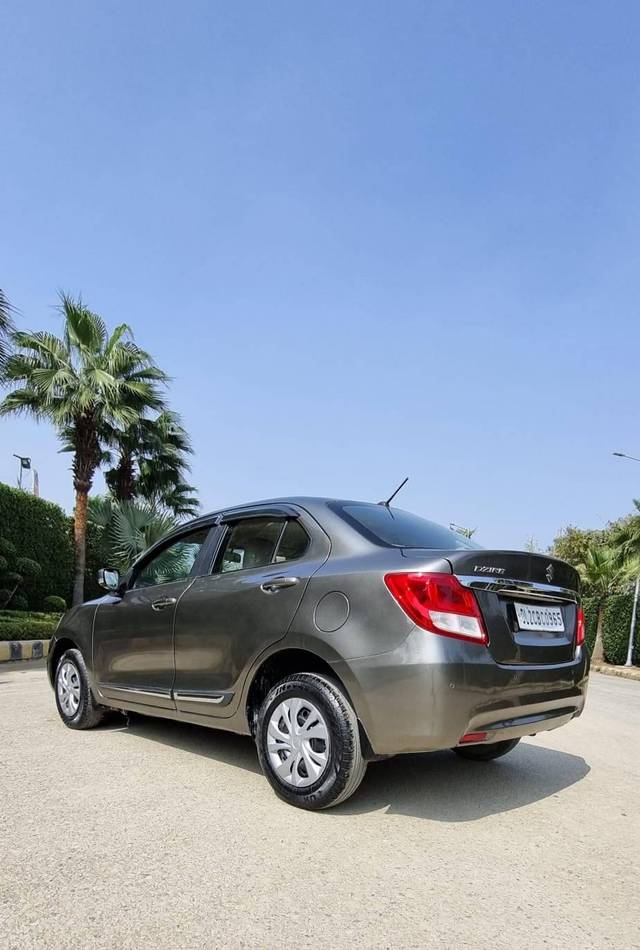 https://images10.gaadi.com/usedcar_image/4637097/original/processed_d287801c513ad7a7f25564f5f4bd244c.jpg?imwidth=6402
