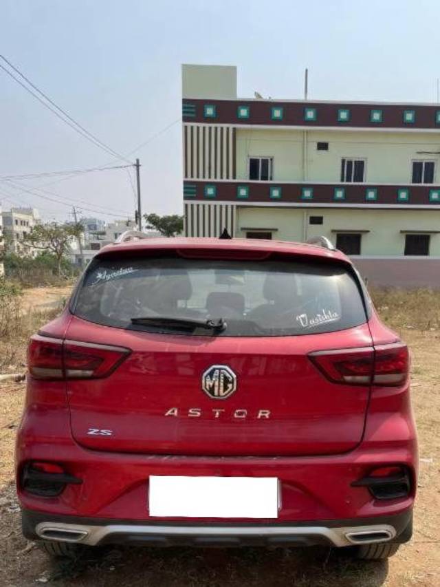 https://images10.gaadi.com/usedcar_image/4637113/original/processed_eed4419c-a01f-426b-84ac-b50a061a23d3.jpg?imwidth=6402