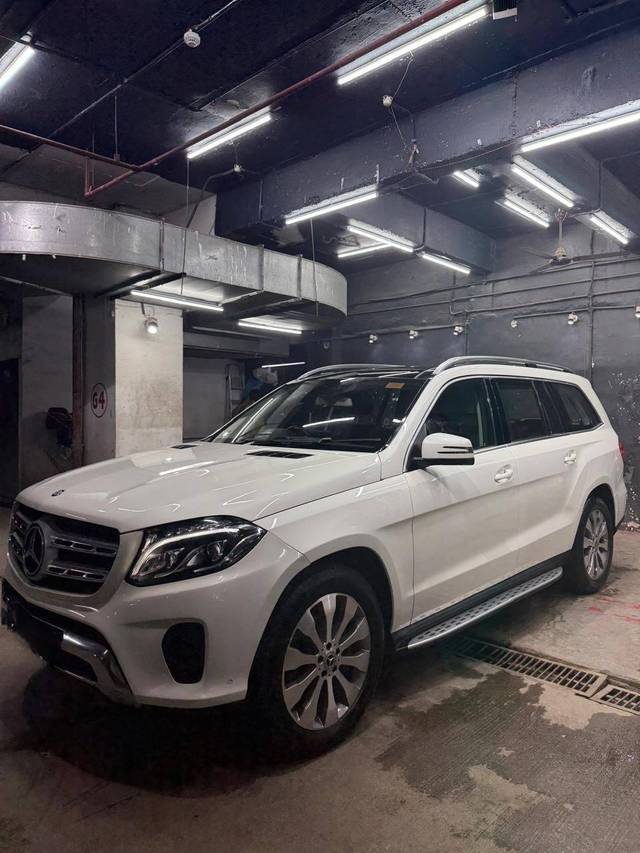 https://images10.gaadi.com/usedcar_image/4637124/original/processed_c7669f4c-0832-4c07-b5b0-30253503a60a.jpg?imwidth=6402