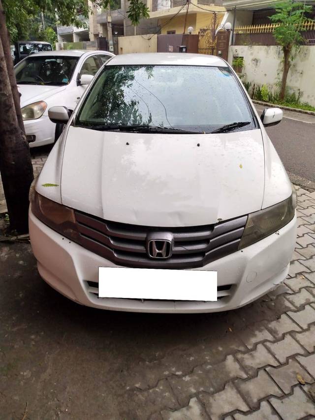 https://images10.gaadi.com/usedcar_image/4637212/original/processed_aafdc8ac-17b7-465a-8a2b-edfdb0e3f142.jpg?imwidth=6400