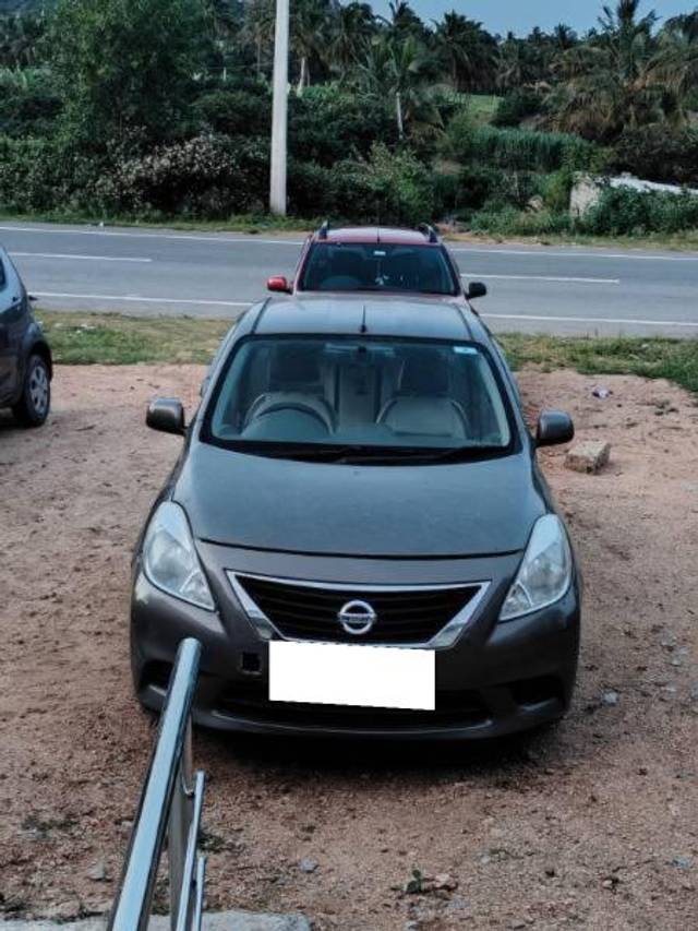 https://images10.gaadi.com/usedcar_image/4637277/original/processed_5c2c519f-e8ee-4e05-979a-230461adf46c.jpg?imwidth=6401