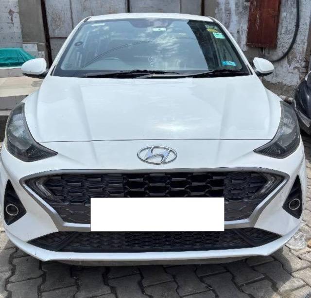 https://images10.gaadi.com/usedcar_image/4637284/original/processed_a37290b1-e162-4484-bddf-4c257f8d15ad.jpeg?imwidth=6400