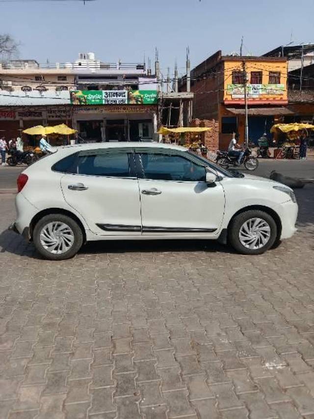 https://images10.gaadi.com/usedcar_image/4637461/original/processed_7b2b7ea8-a8bf-4d5b-af48-1413f0c46596.jpg?imwidth=6401