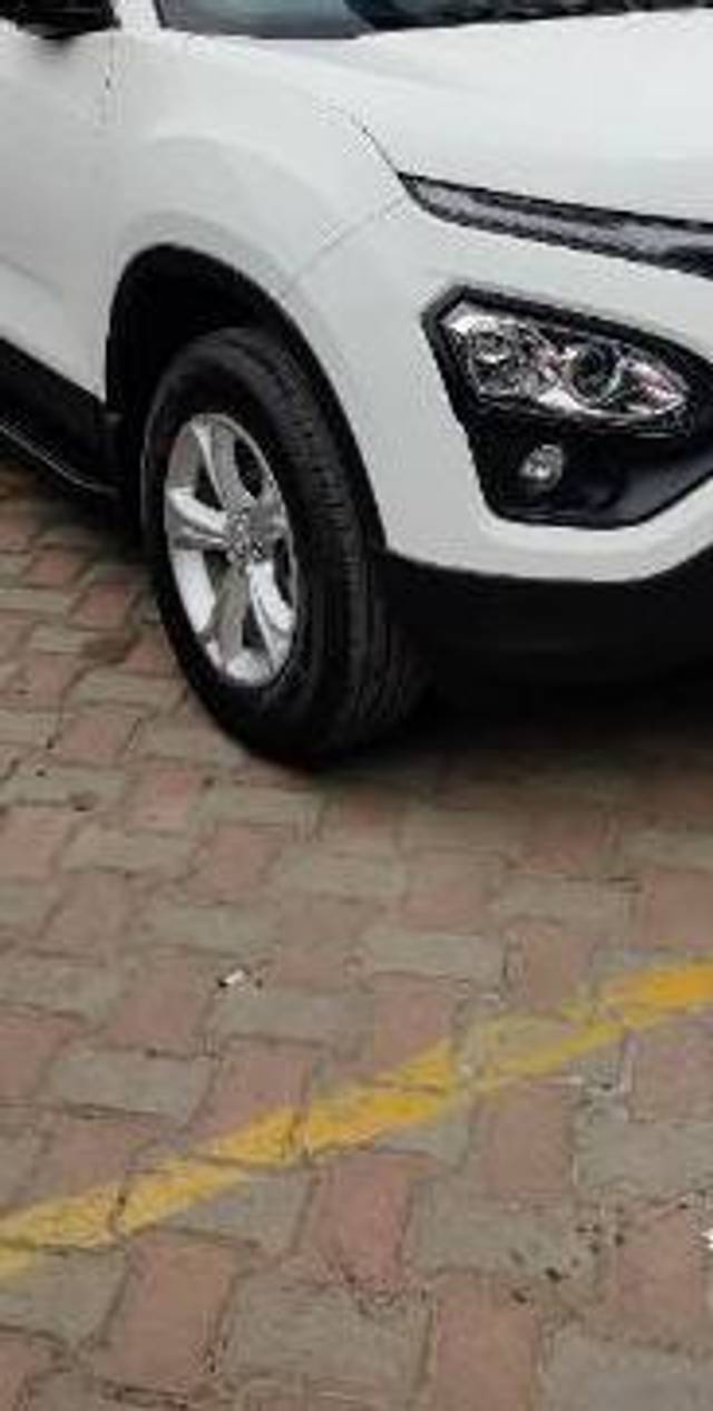 https://images10.gaadi.com/usedcar_image/4637470/original/processed_81c25d9a-c022-4106-bf4d-58b0e8a74ffd.jpg?imwidth=6400
