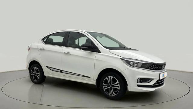https://images10.gaadi.com/usedcar_image/4637474/original/3badc5268c846d4be9be38d747595535.jpg?imwidth=6400
