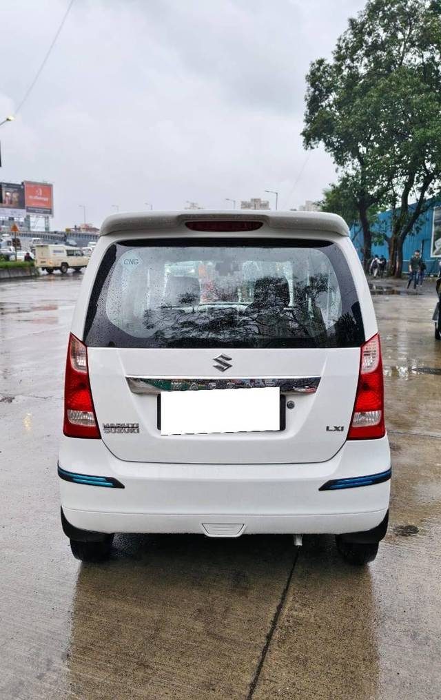 https://images10.gaadi.com/usedcar_image/4637493/original/processed_15d720eccf9ce01fb9c41522b029cd32.jpg?imwidth=6402