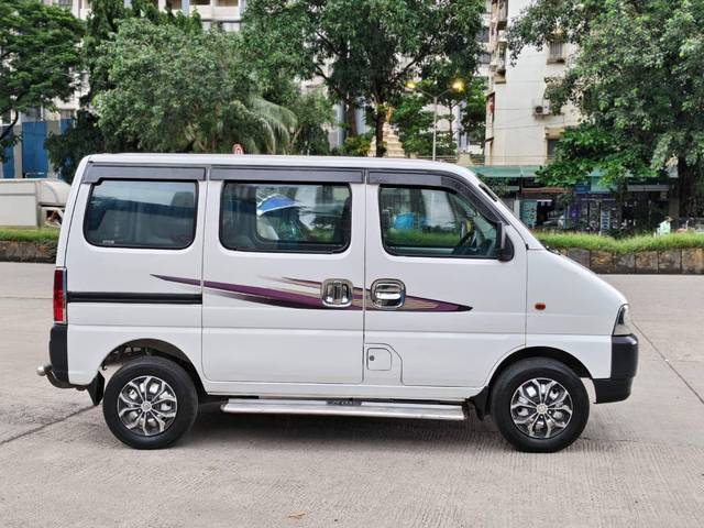 https://images10.gaadi.com/usedcar_image/4637497/original/processed_9609c744c42f9c1b29636cda5b5b5e0a.jpg?imwidth=6401