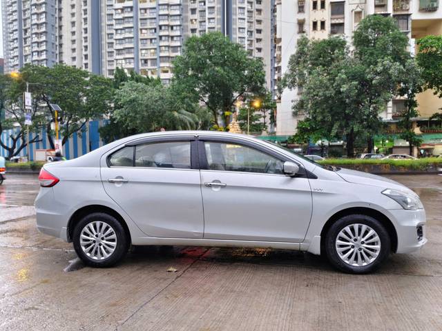 https://images10.gaadi.com/usedcar_image/4637505/original/b1595879ffef13237c11484de249df0d.jpg?imwidth=6401
