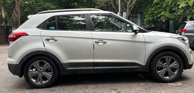 https://images10.gaadi.com/usedcar_image/4637554/original/processed_7adf79a1-7b81-48f9-b6c2-a189e1a1943c.jpg?imwidth=6401