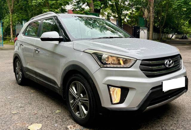 https://images10.gaadi.com/usedcar_image/4637554/original/processed_b5e79473-8189-4ccc-b94b-cd5e1efa9c69.jpg?imwidth=6400