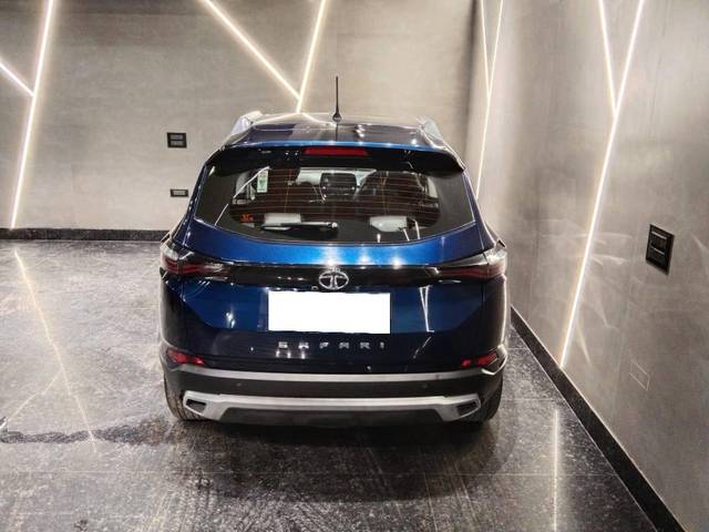 https://images10.gaadi.com/usedcar_image/4637556/original/processed_09d1bdac4a1ca223c16473a0832402d3.jpg?imwidth=6402
