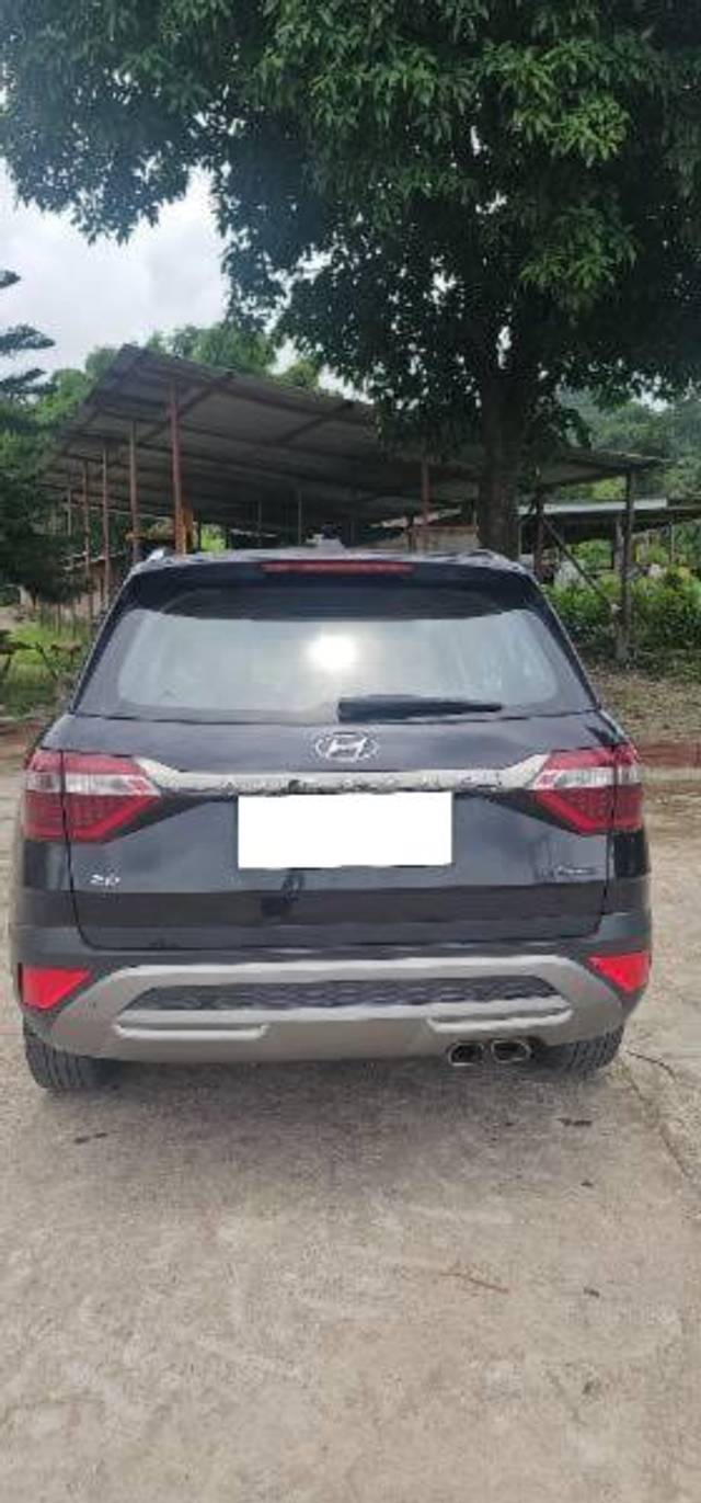 https://images10.gaadi.com/usedcar_image/4637587/original/processed_6052773a-1919-49da-af0f-94b0ef390e6b.jpg?imwidth=6401