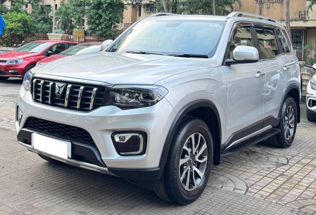 https://images10.gaadi.com/usedcar_image/4637613/original/processed_7396564dcac6c8b43022da15ff3ba64c.jpg?imwidth=6402